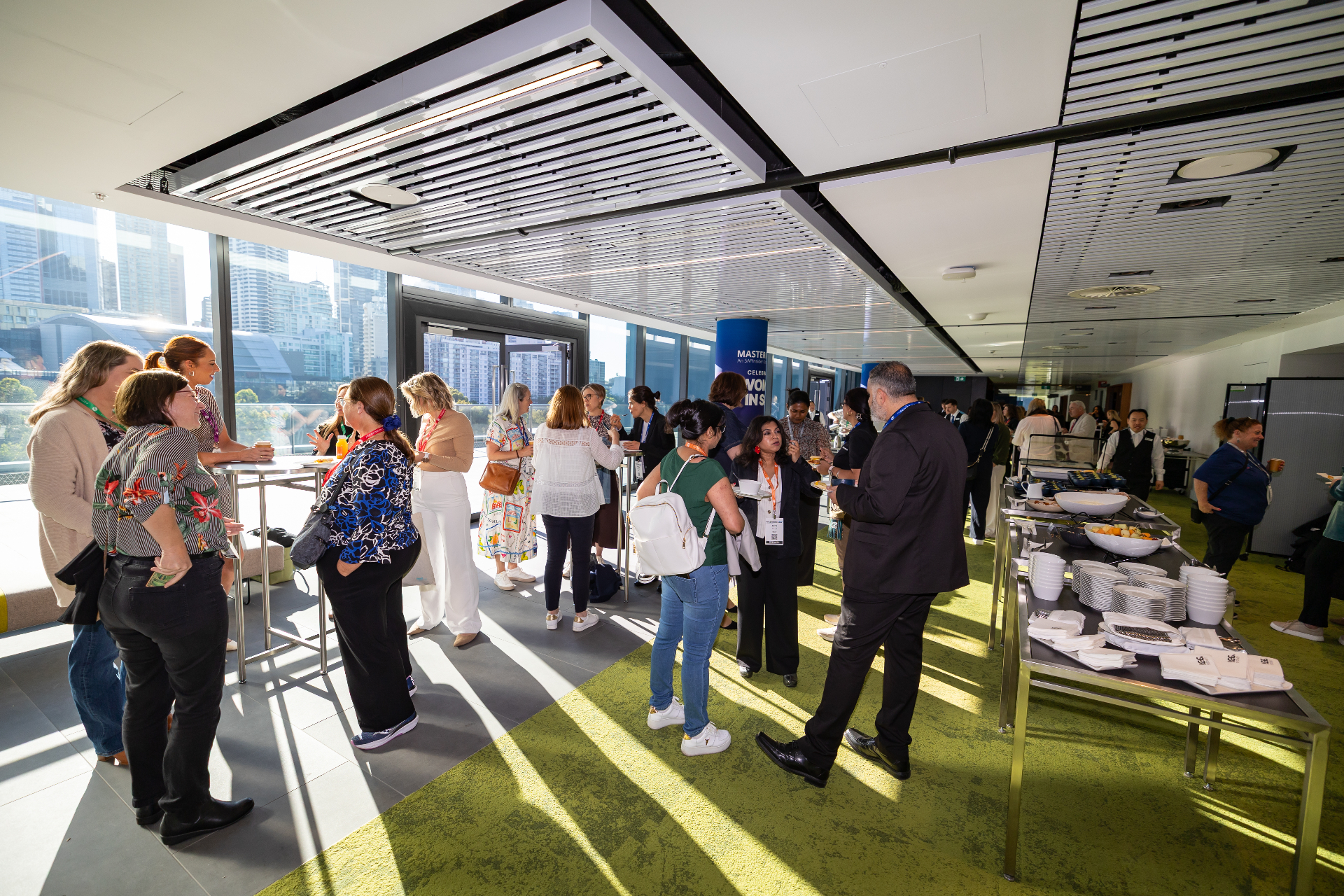 Attendees networking at Mastering SAP